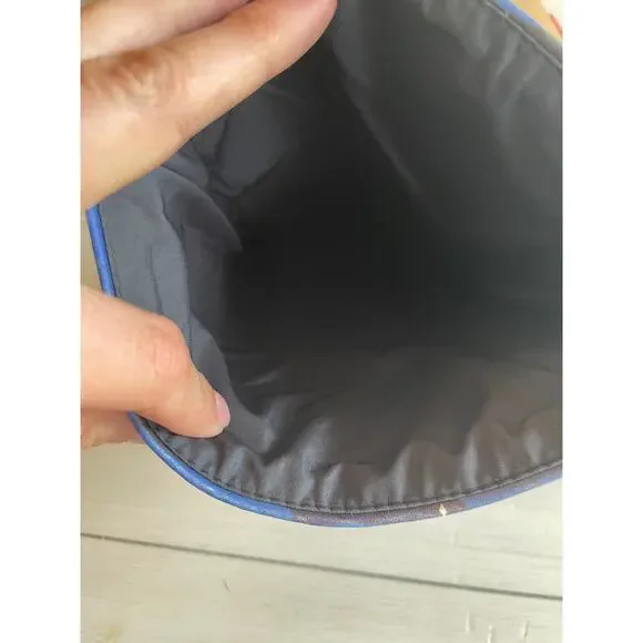 Staryk Castle Book Sleeve from Illumicrate May 2021 - Picture 4 of 5